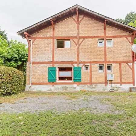 Дом отдыха Spacious House In Countryside *