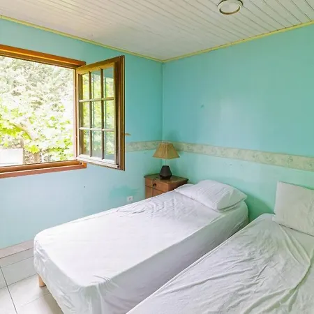 Дом отдыха Spacious House In Countryside *